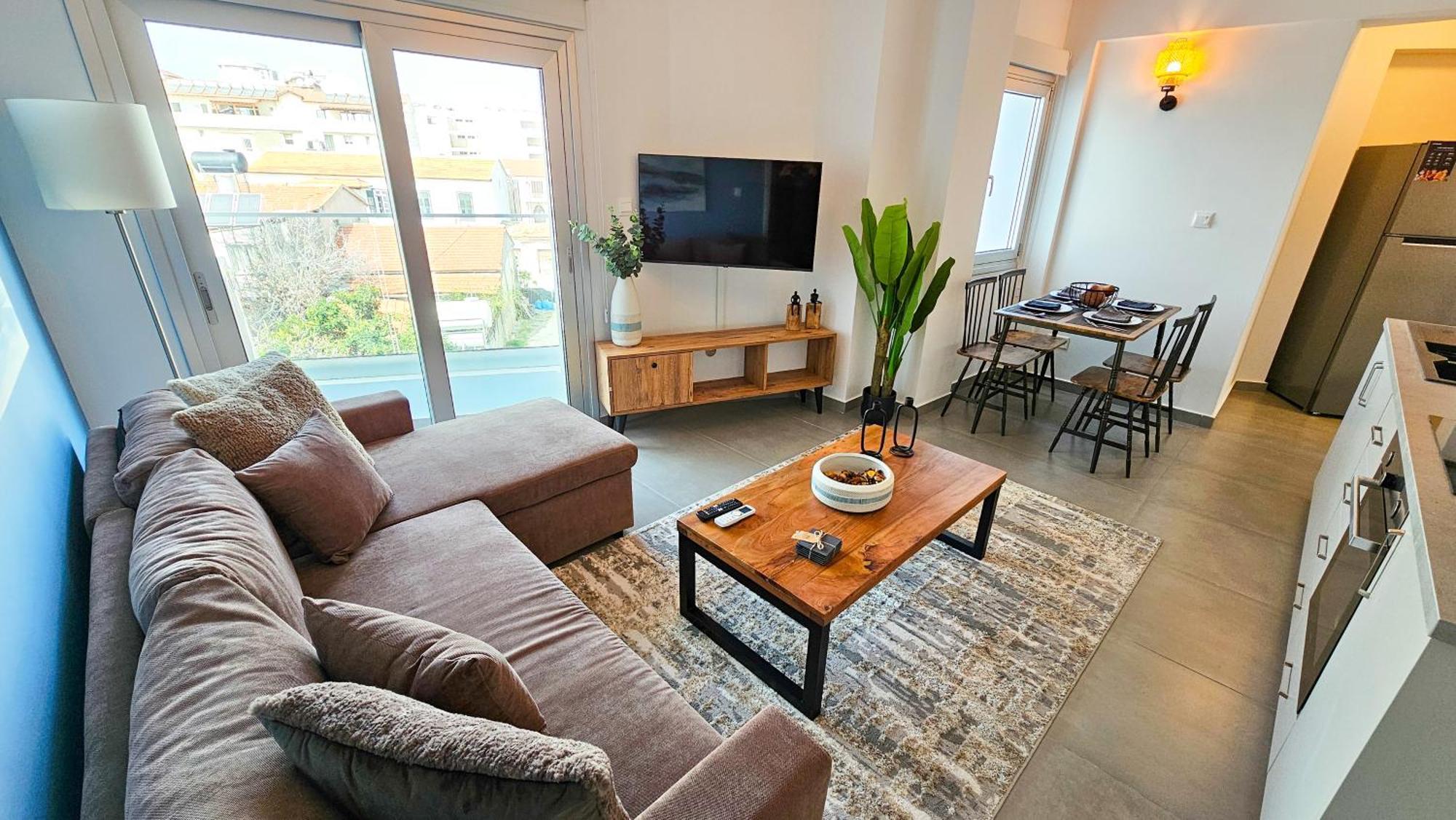 Sealife Citycenter Residences Ларнака Екстер'єр фото
