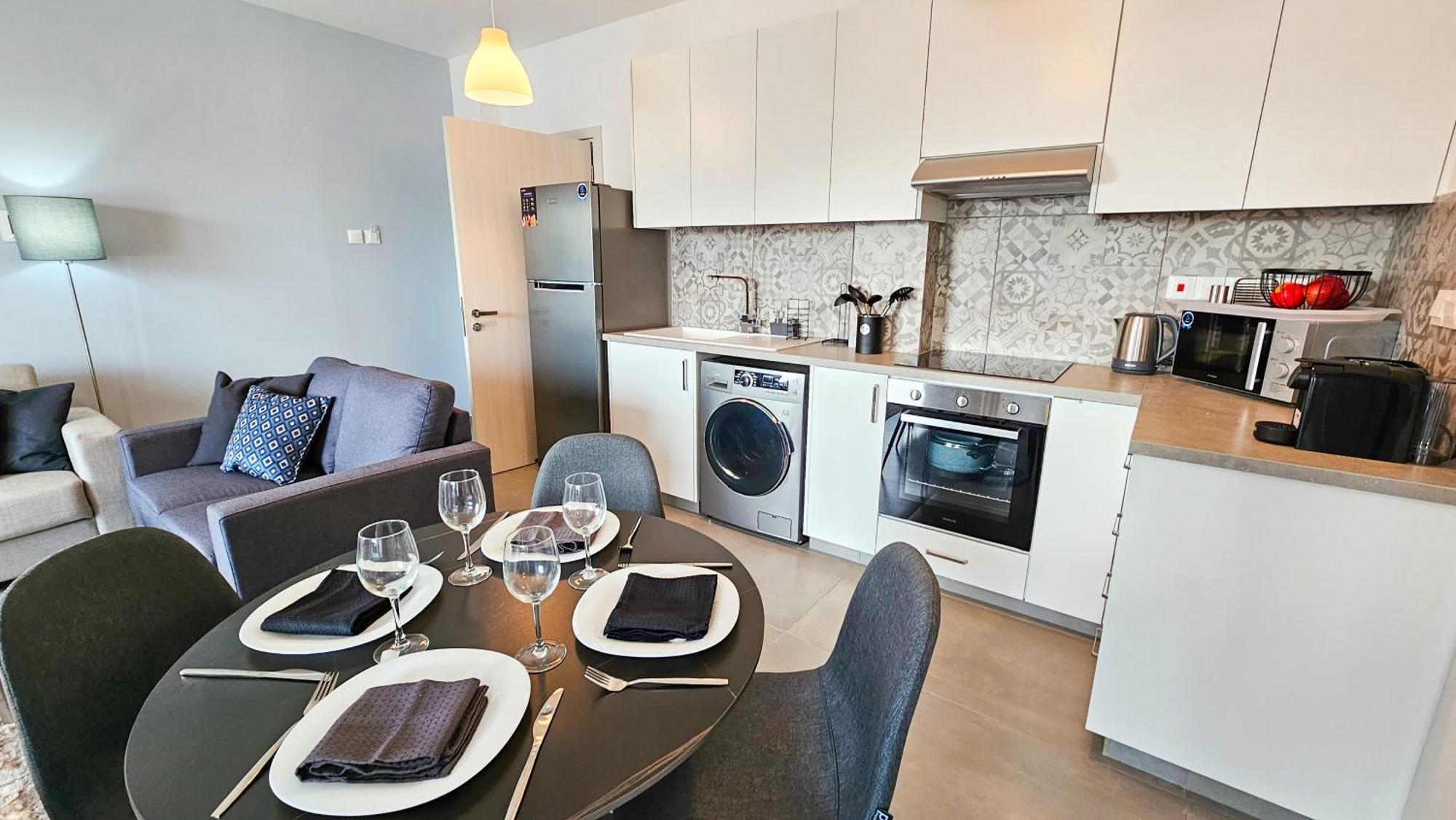 Sealife Citycenter Residences Ларнака Екстер'єр фото