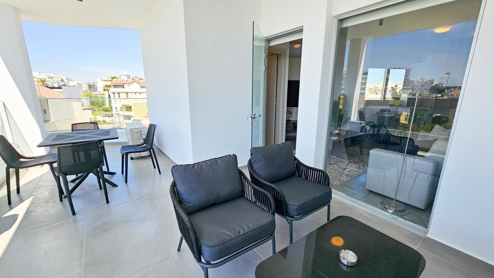 Sealife Citycenter Residences Ларнака Екстер'єр фото