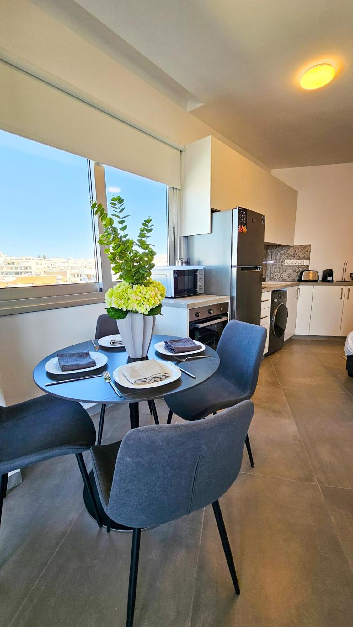 Sealife Citycenter Residences Ларнака Екстер'єр фото